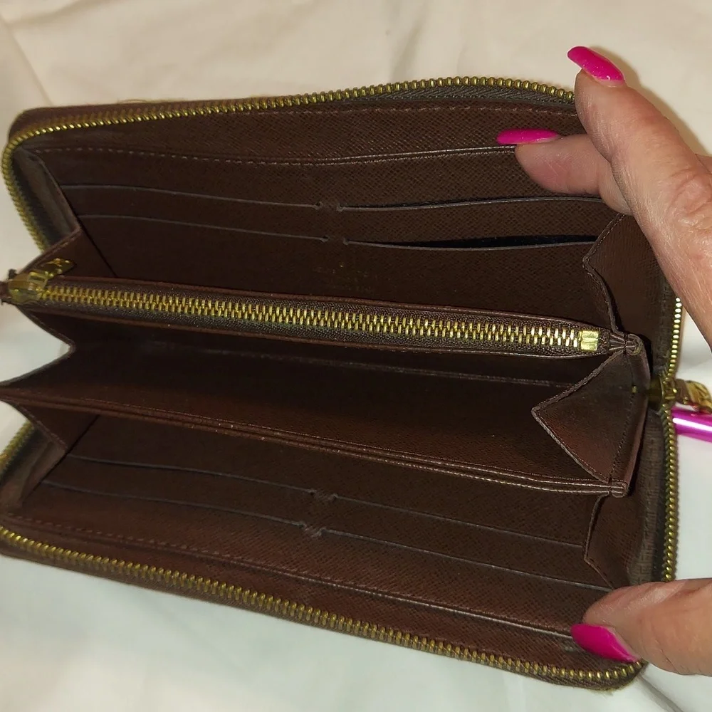 Authentic Louis Vuitton Brown Denim Min Lin Long Zippy wallet